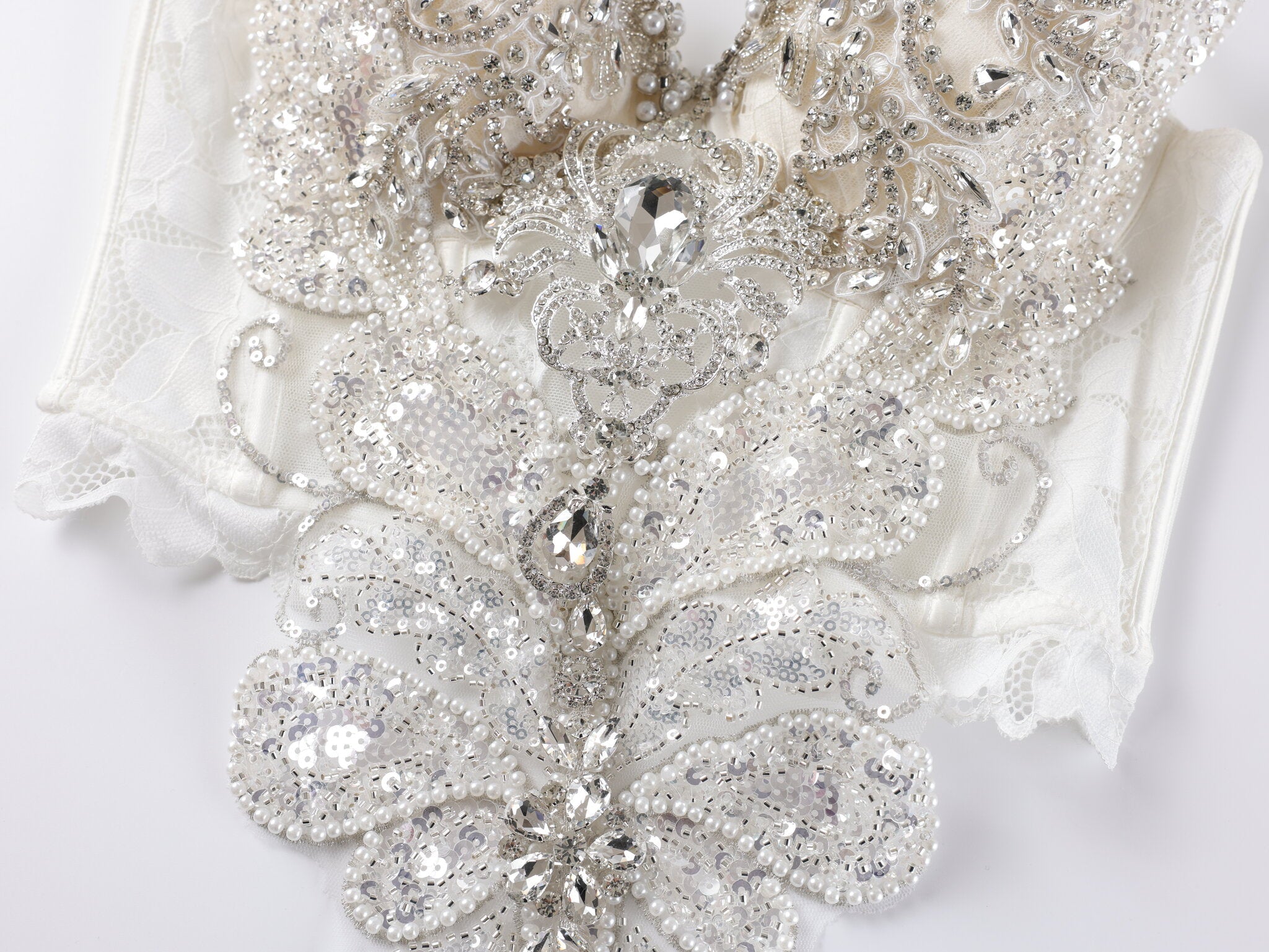 Athena - Full Set - White - Chill Fit Rave