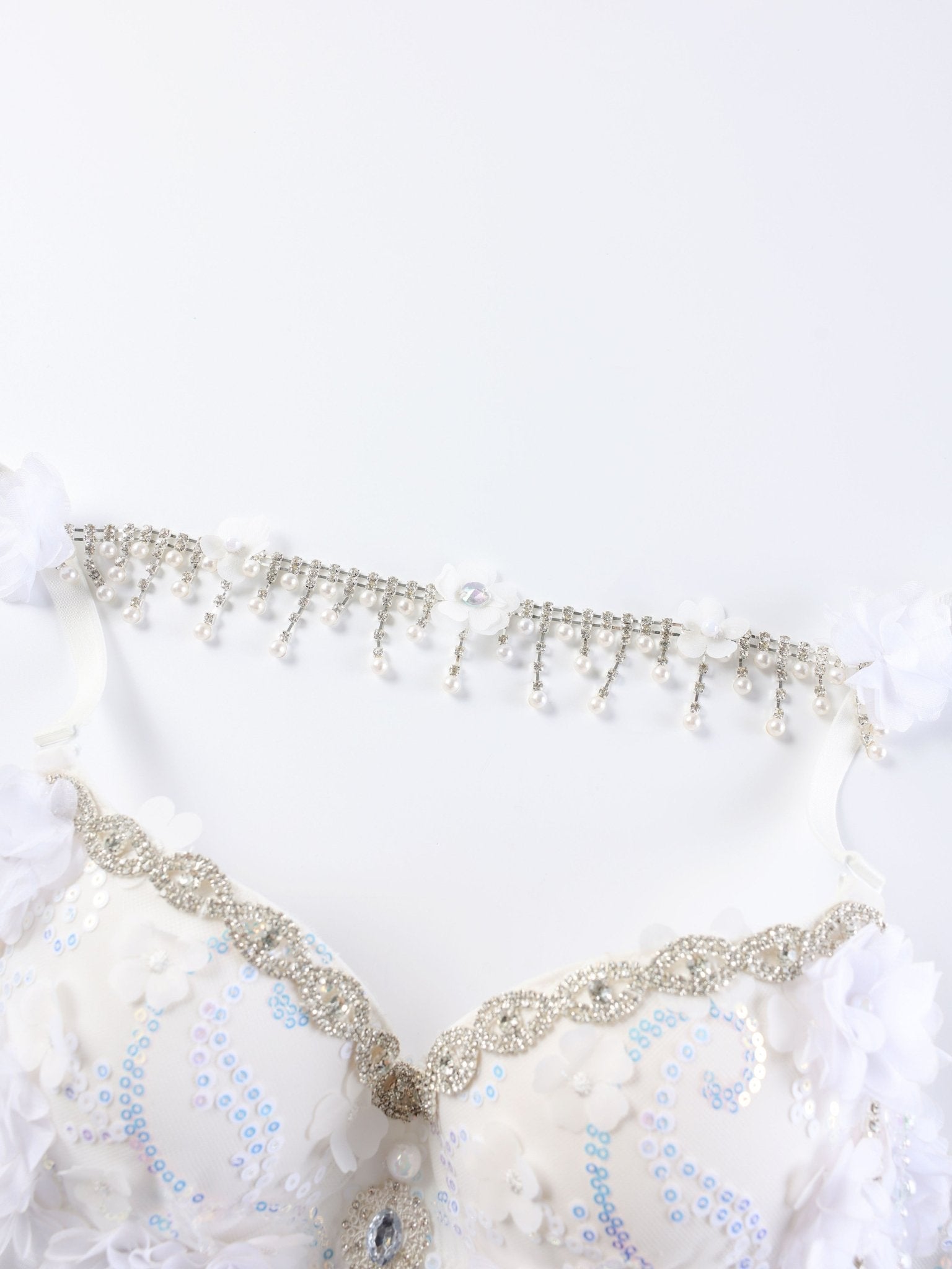 Lavendelle - White - Top - ChillFit Rave