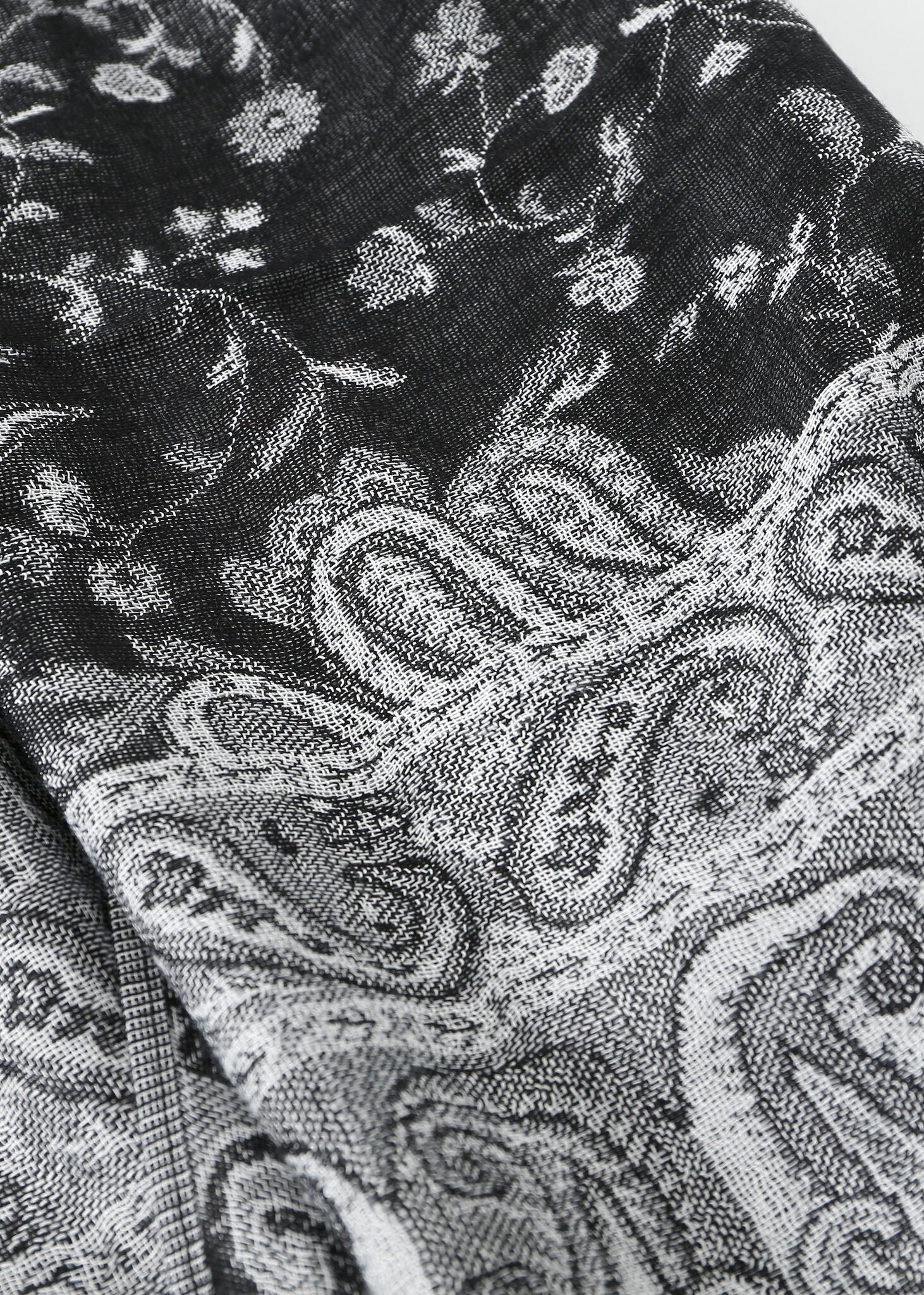 Pashmina - Black Prints - Chill Fit Rave
