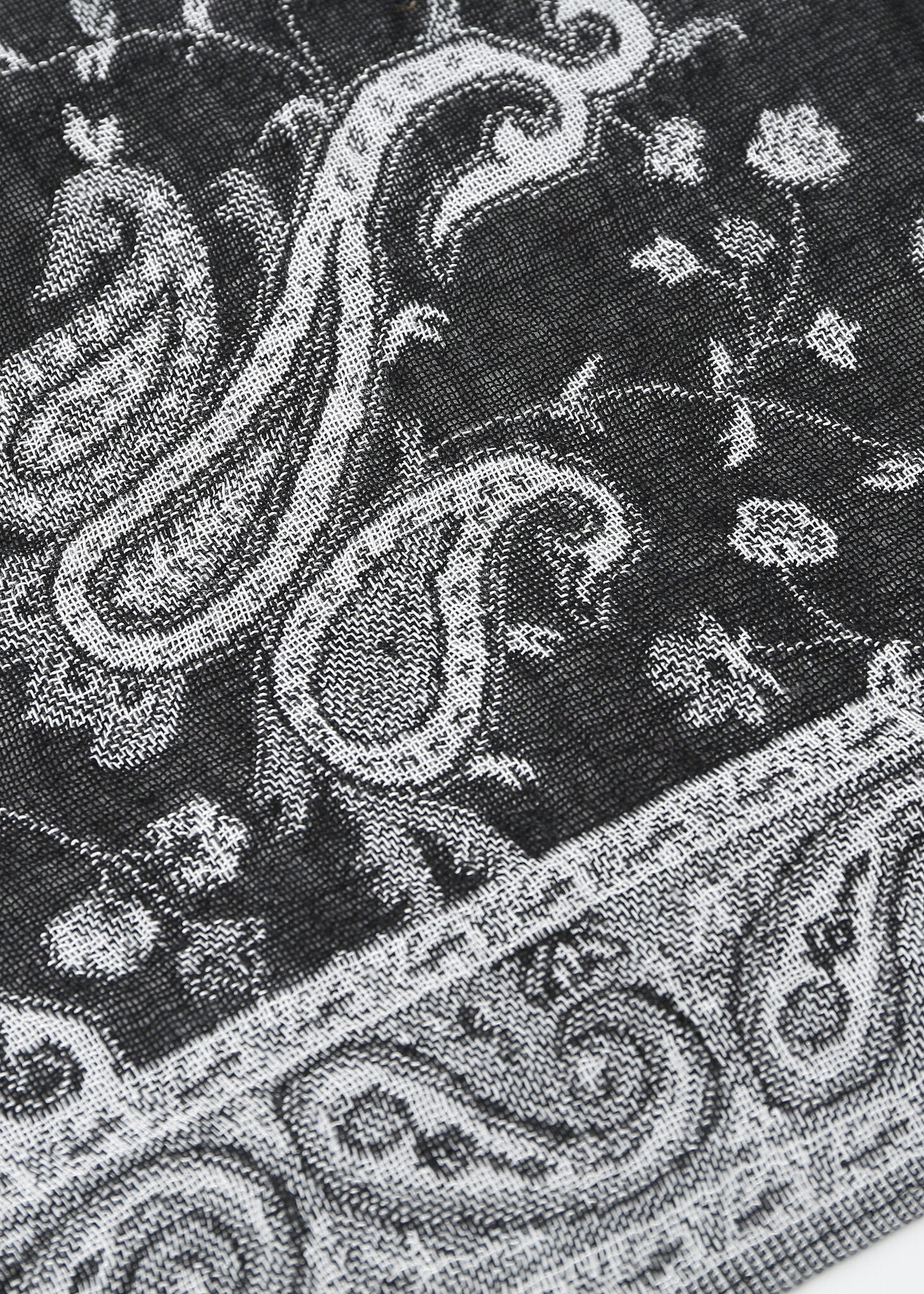 Pashmina - Black Prints - Chill Fit Rave